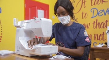 SINGER Domestic Sewing Machine