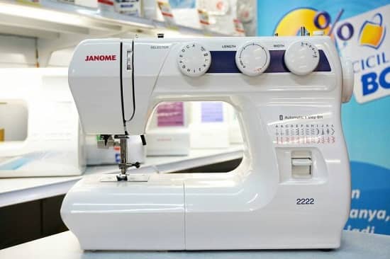 Janome 2222 Sewing Machine
