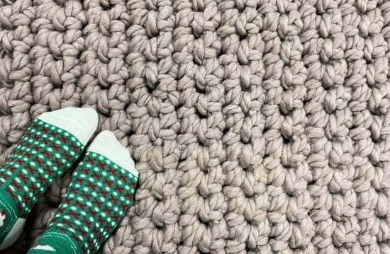How To Crochet a Rug Out Of Yarn